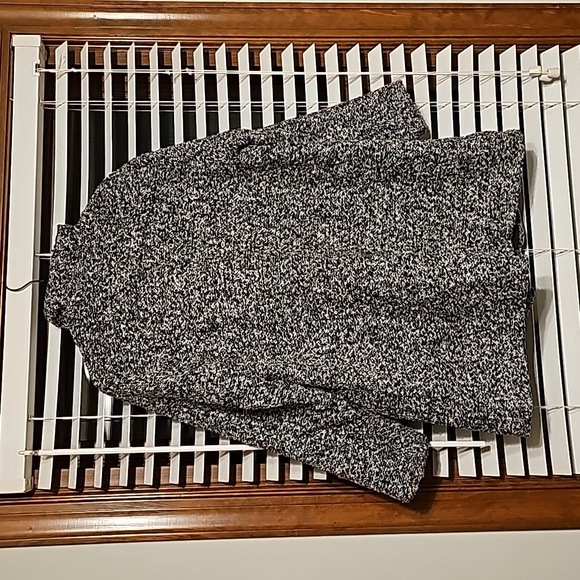 JUSTFAB 1X Grey Zip Up Sweater - Picture 2 of 3